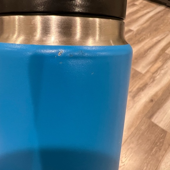 YETI Rambler Vacuum Bottle - 26 fl. oz.  Tahoe Blue.  HTF.  No returns accepted. - Picture 9 of 12